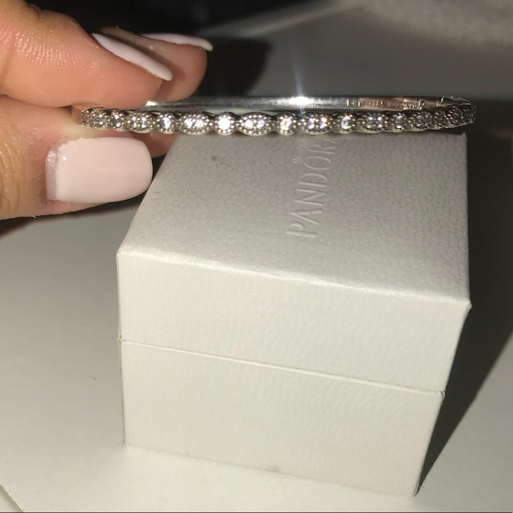 Pandora elegance bangle